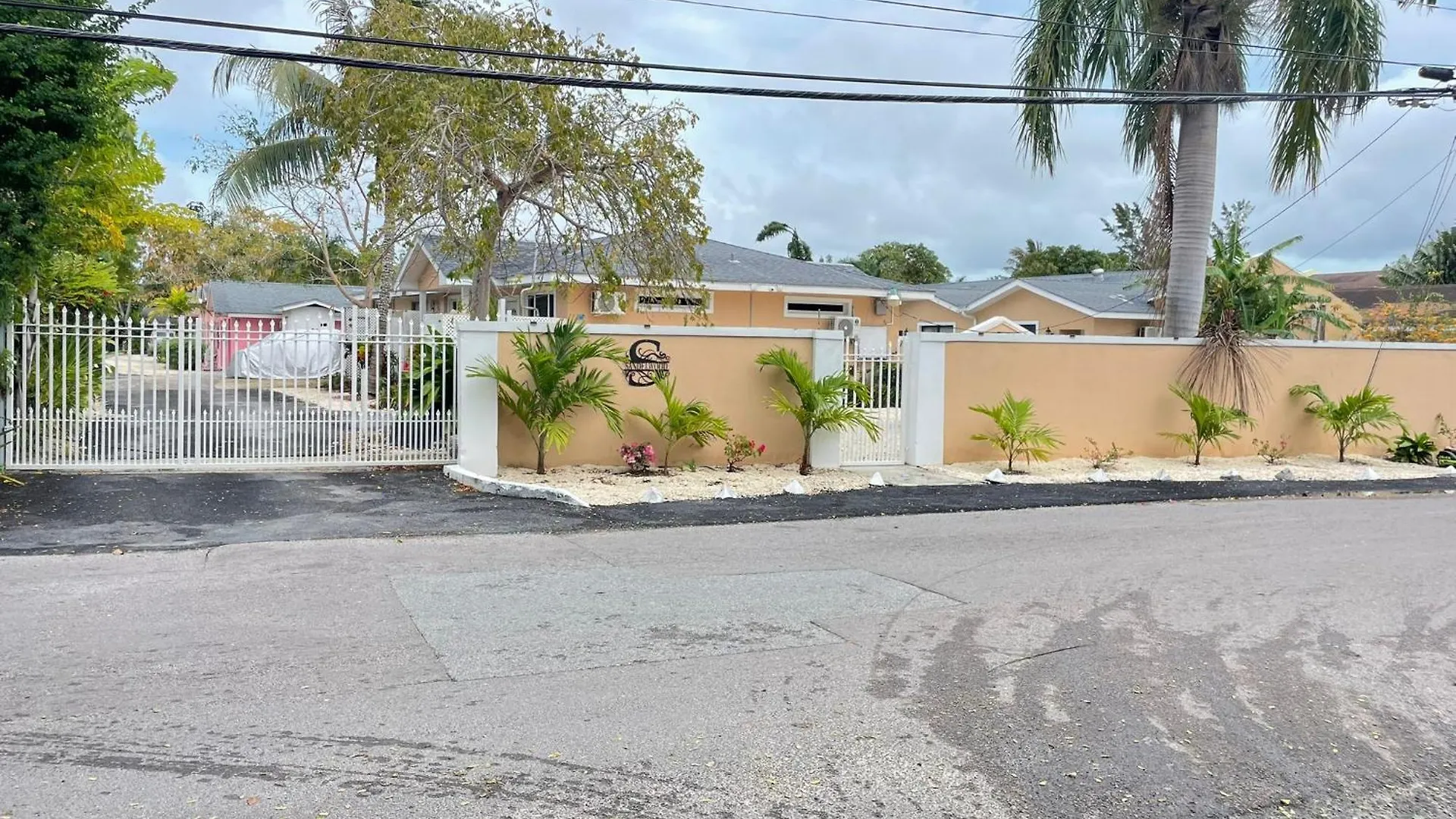Sandelwood Studios' Nassau
