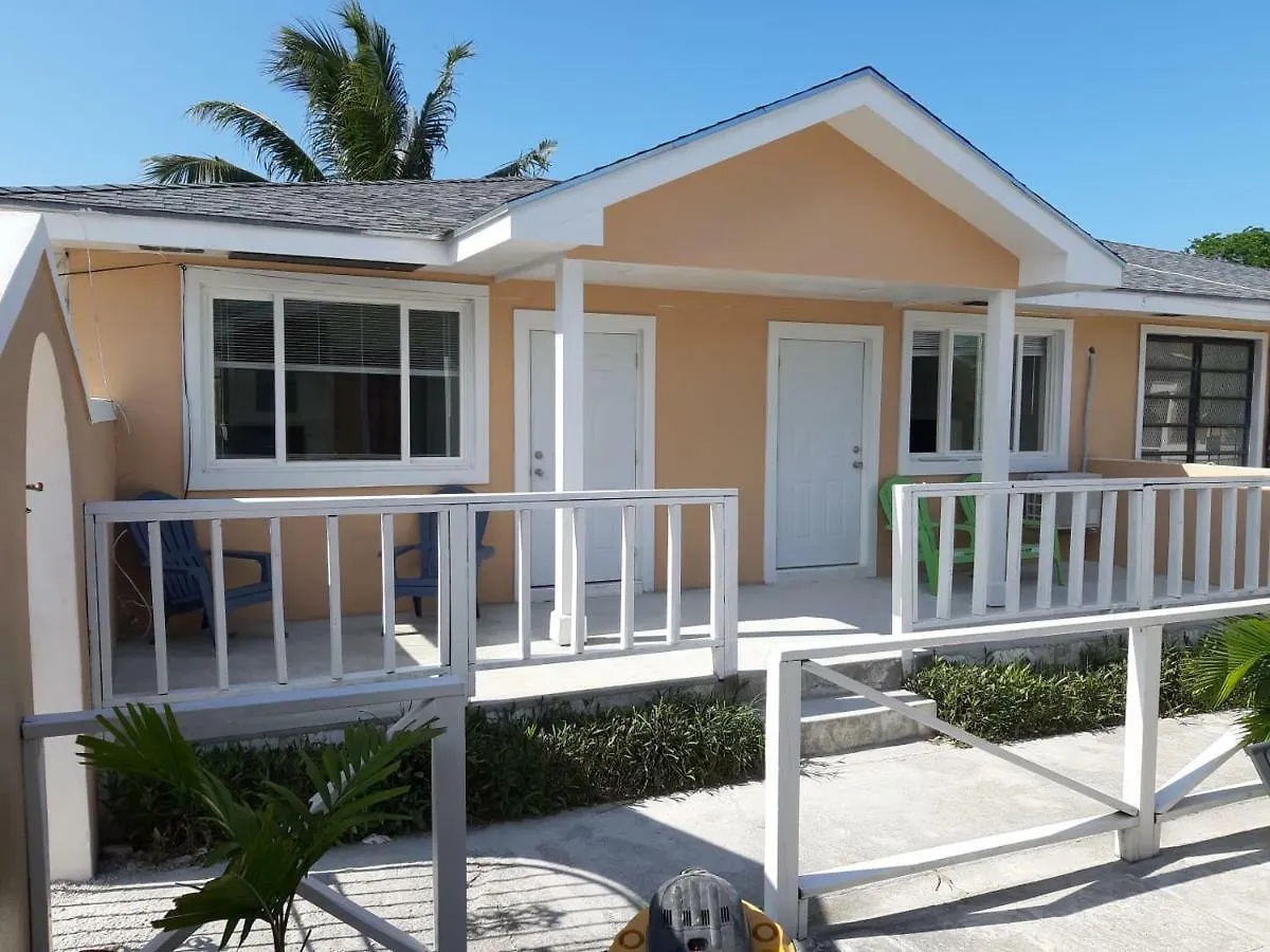 Sandelwood Studios' Nassau 2*,  Bahamas