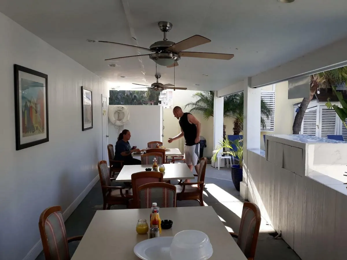 Sandelwood Studios' Nassau Bahamas