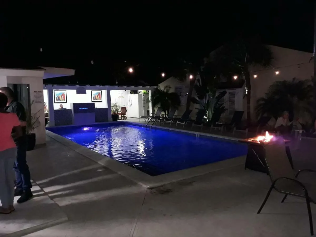 Sandelwood Studios' Nassau Aparthotel